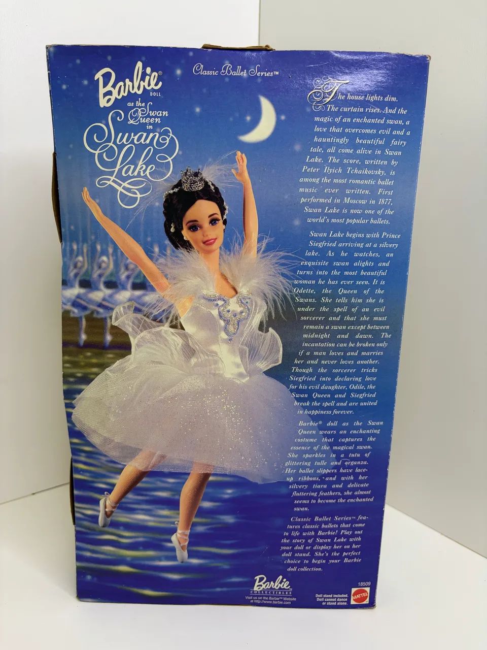 Boneca Barbie Odette Swan Lake - Classic Ballet Series - Foto 4