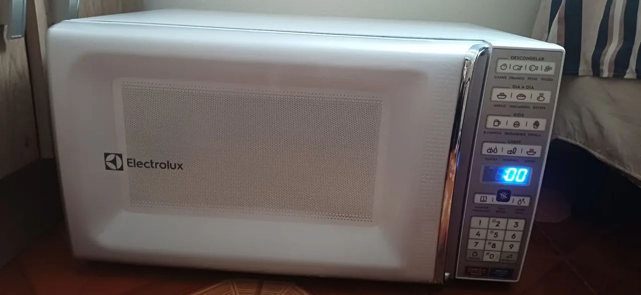 Micro-ondas  branco  da ELECTROLUX 