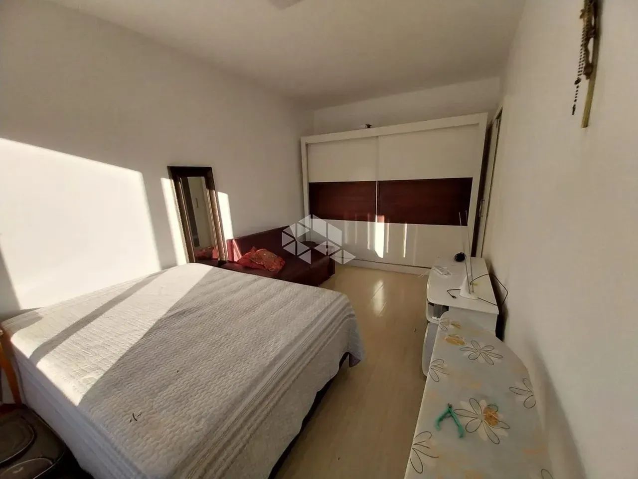 APARTAMENTO MOBILIADO COM 2 QUARTOS E 1 VAGA DE GARAGEM NO CENTRO DE FLORIANÓPOLIS - Foto 3