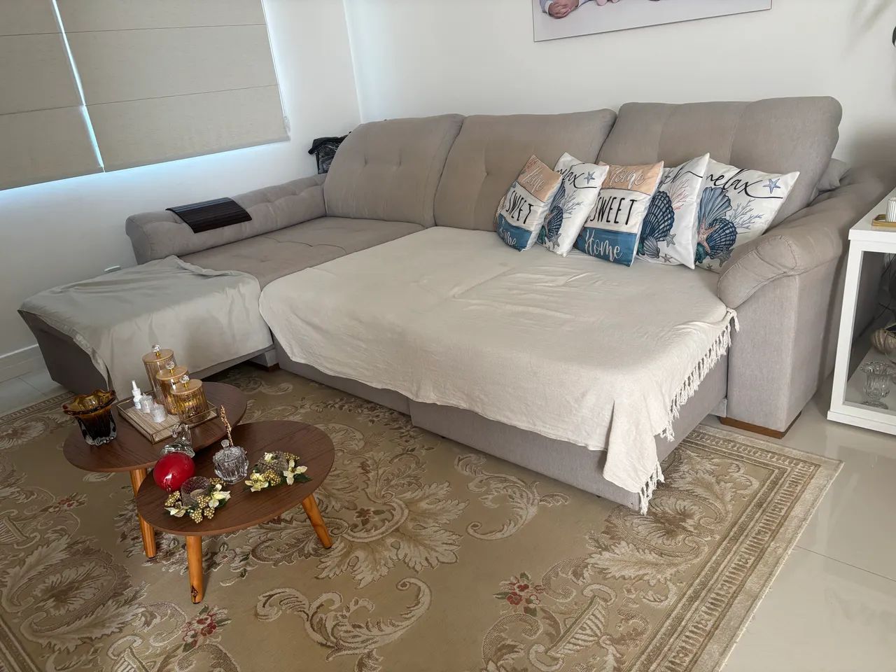 Lindo sofá, aparador e mesa de centro! - Foto 2