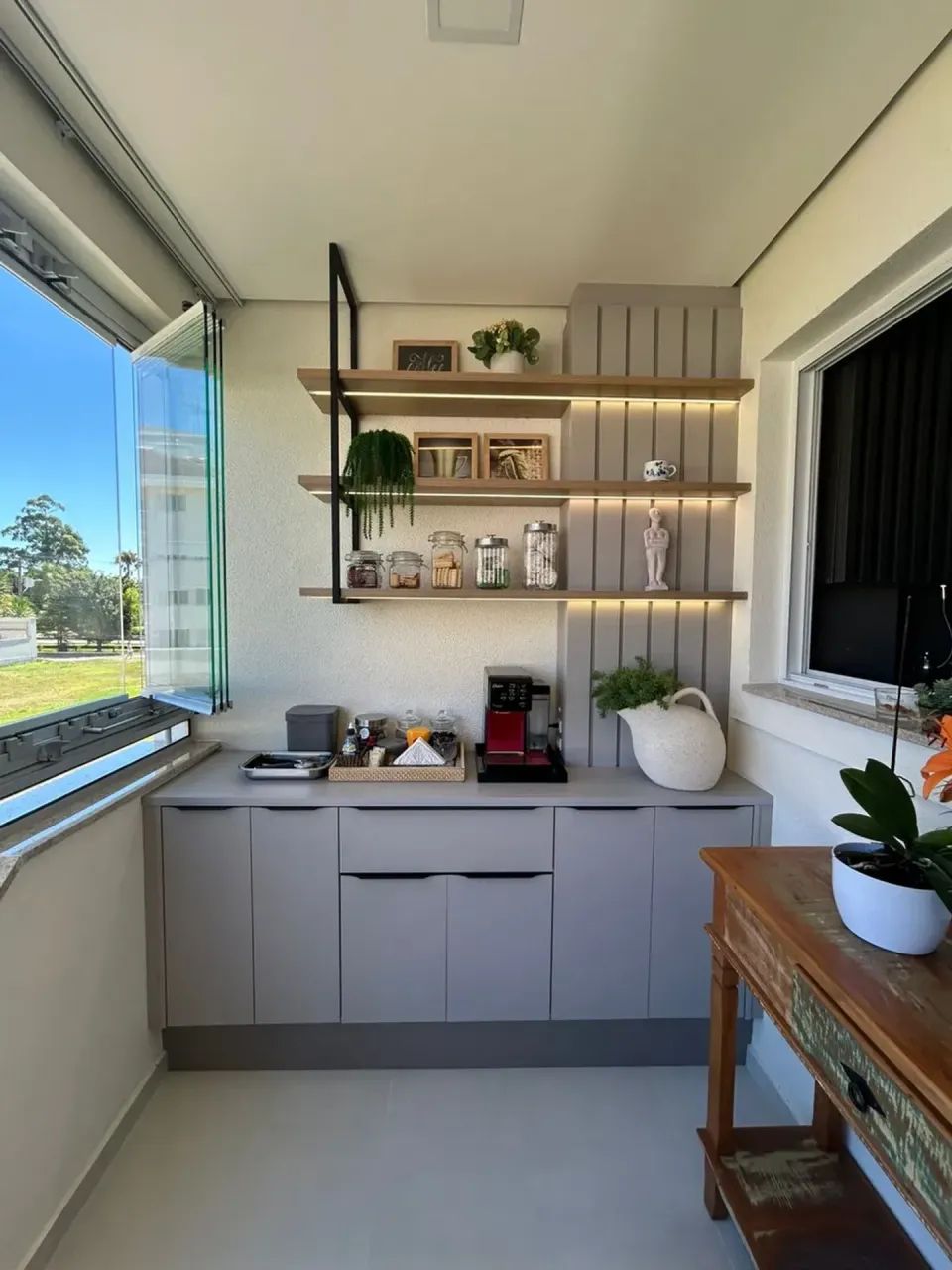 Apartamento finamente mobiliado em Jurerê Internacional com 3 dorms, 2 Suítes e 144,00 m2 - Foto 4