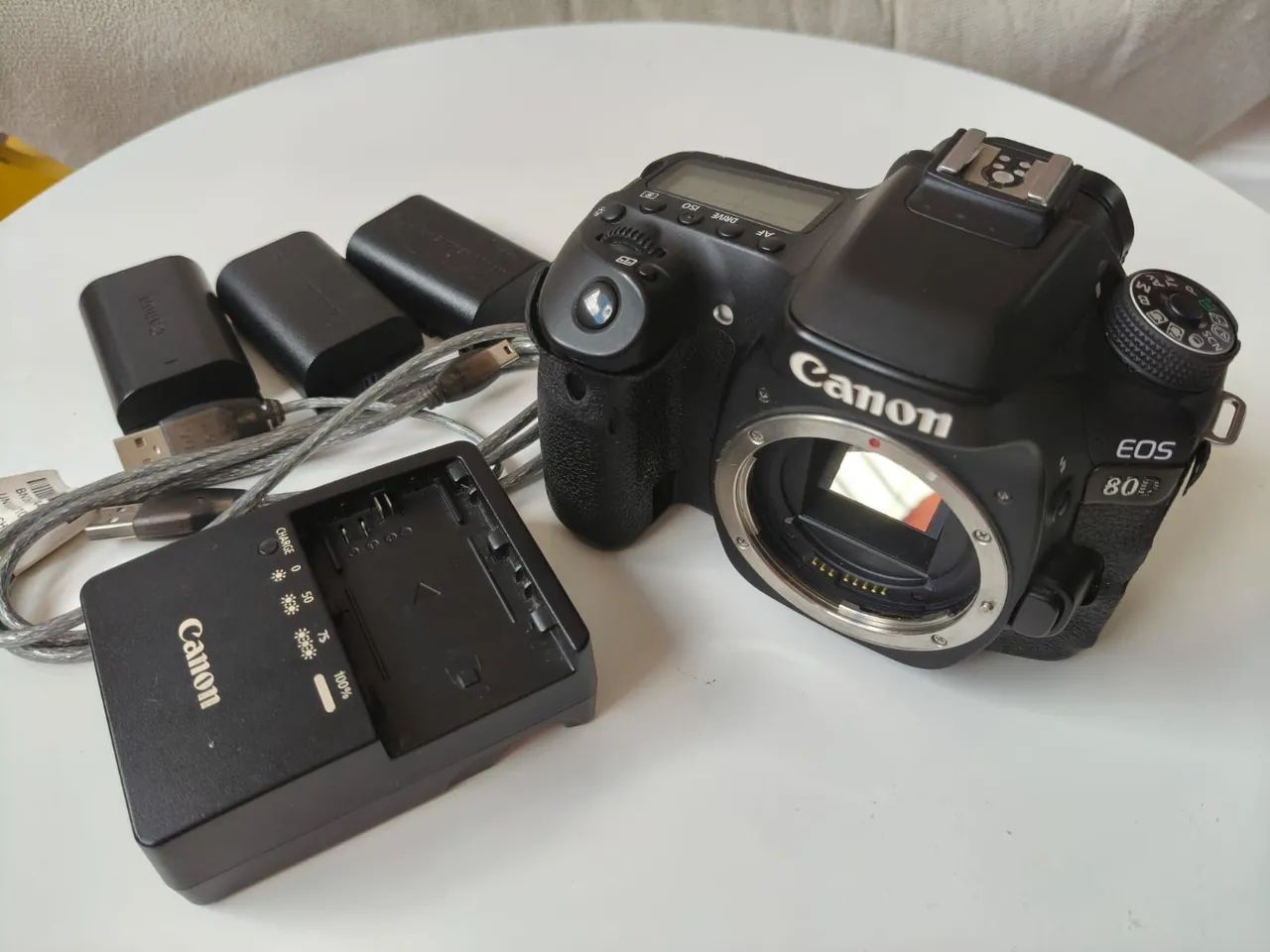 Câmera 80D Canon bem conservada  - Foto 2