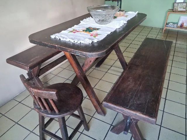 Mesa rústica de jantar