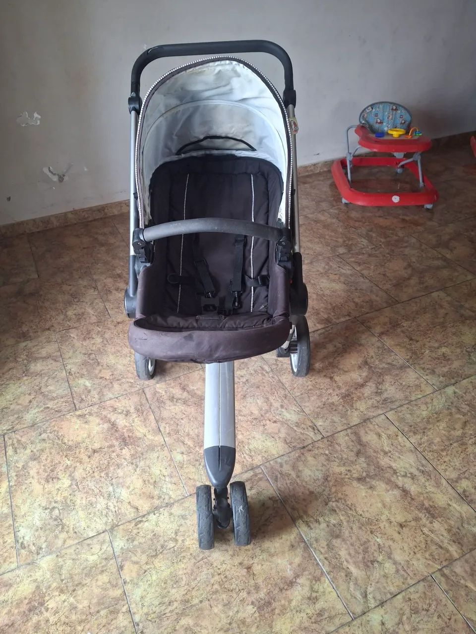 Carrinho de bebê. - Foto 3