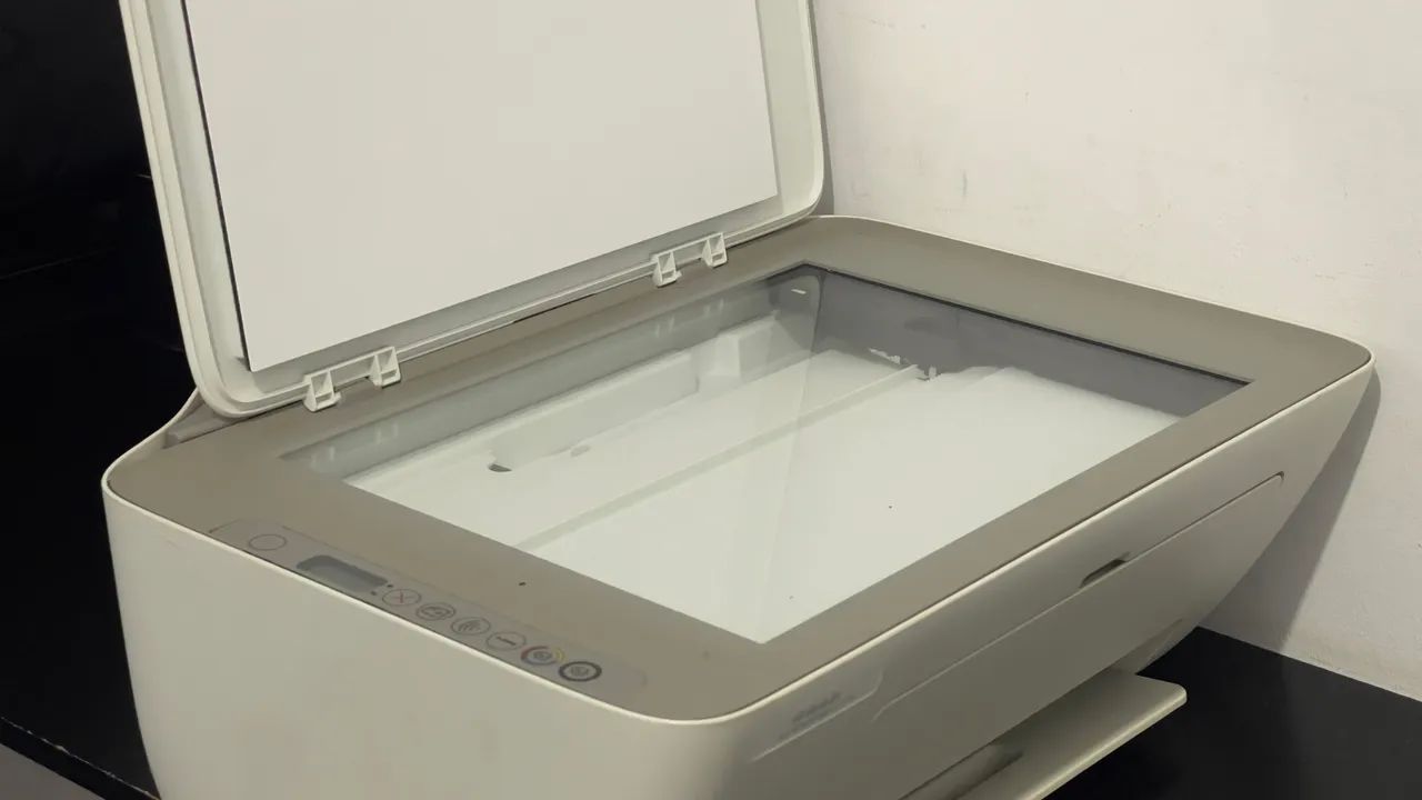 Impressora HP DeskJet Ink Advantage 2776 - Foto 5