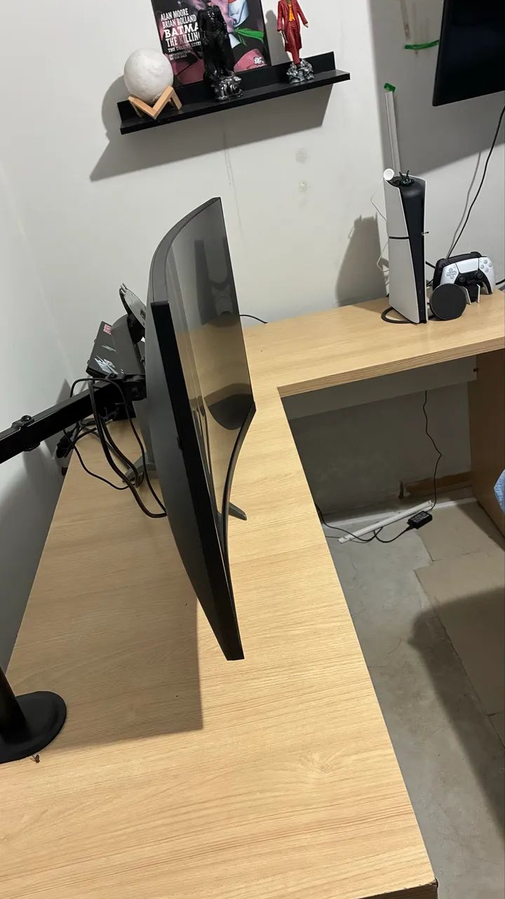 Monitor Gamer AOC AGON 32" Curvo 165Hz 1ms - Foto 4
