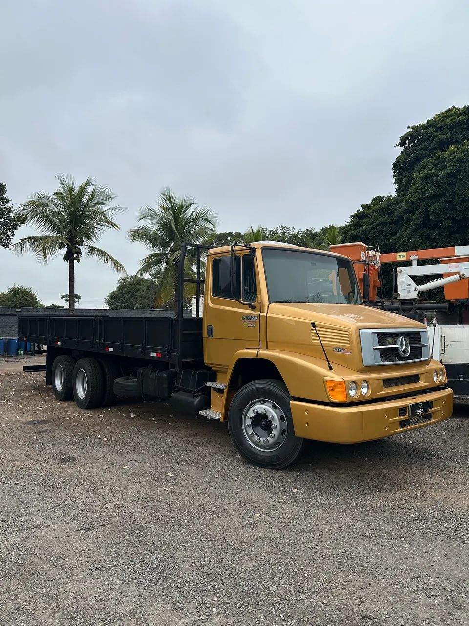 Caminhão extra 