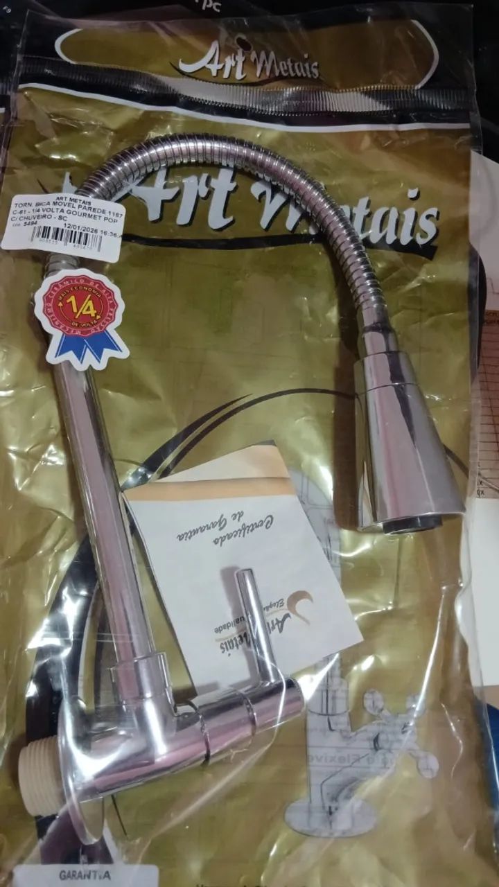 Art Metais - Torneira Gourmet Pop c/ Chuveiro Bica Móvel - Bancada ou Parede a vista R$130