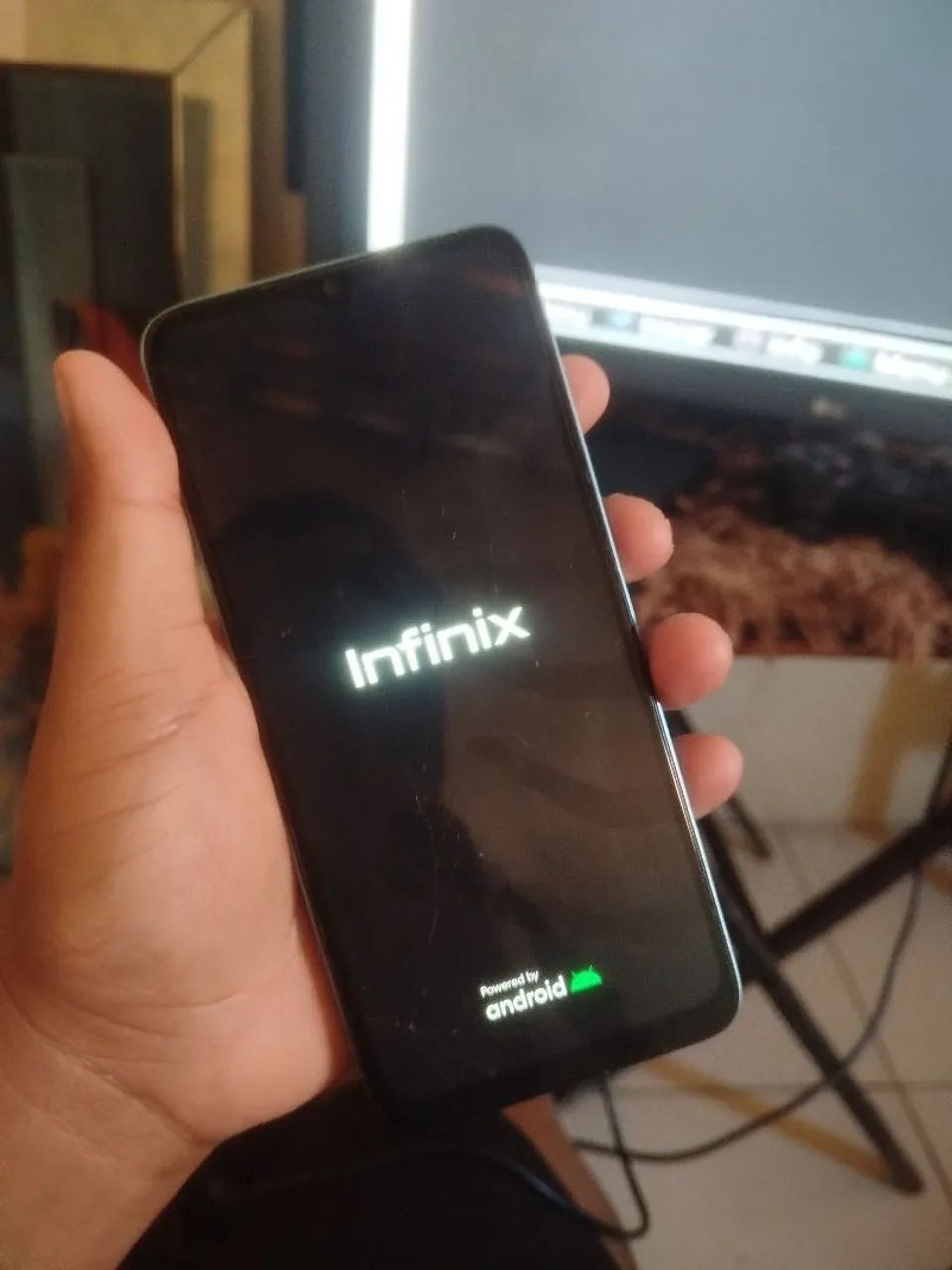 Célula infinit hot 30 com defeito não segura carga 