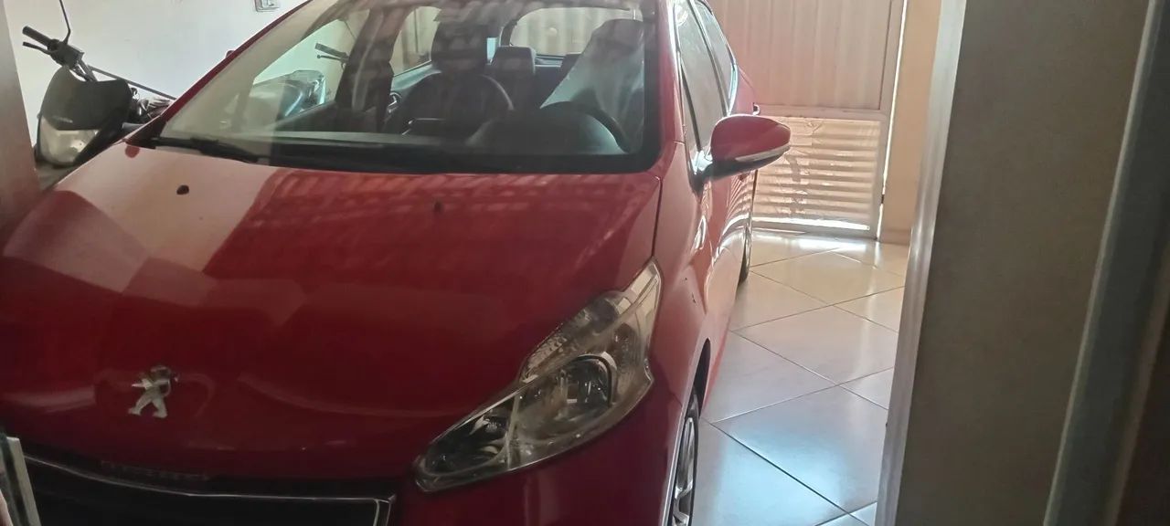 Peugeot 208 2016