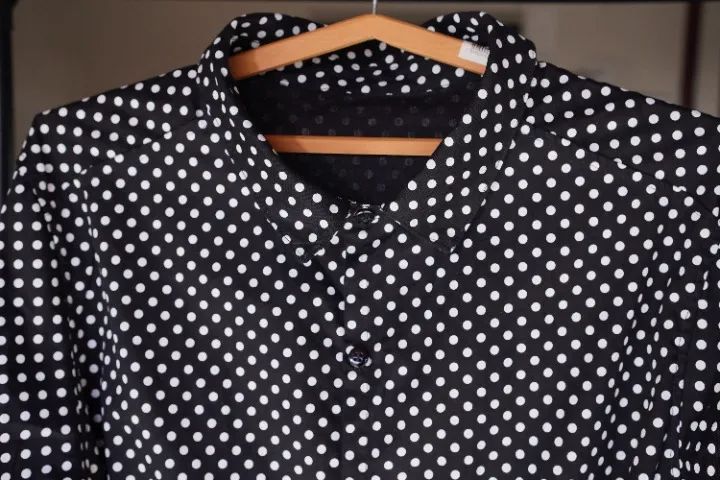 vestido chemise poa midi novo - Foto 5