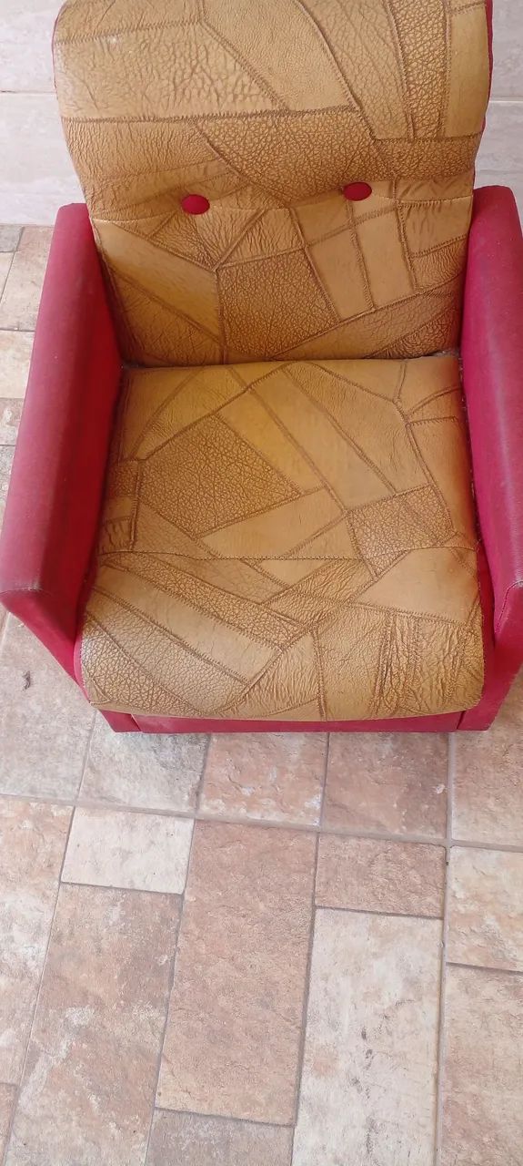 Sofazinho infantil feito por encomenda em tapeçaria  - Foto 3