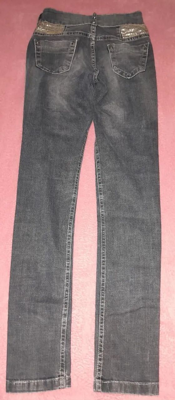 Calça jeans com detalhes dourado  - Foto 4