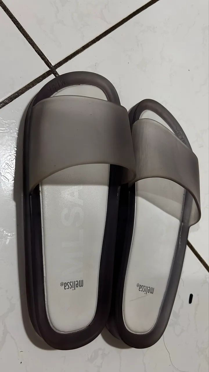 MELISSA BEACH SLIDE 