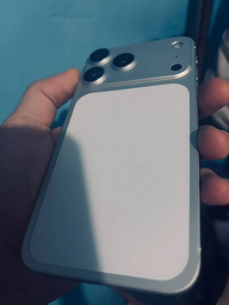 iPhone 17 Pro sabor, é o xr nessa carcaça - Foto 4