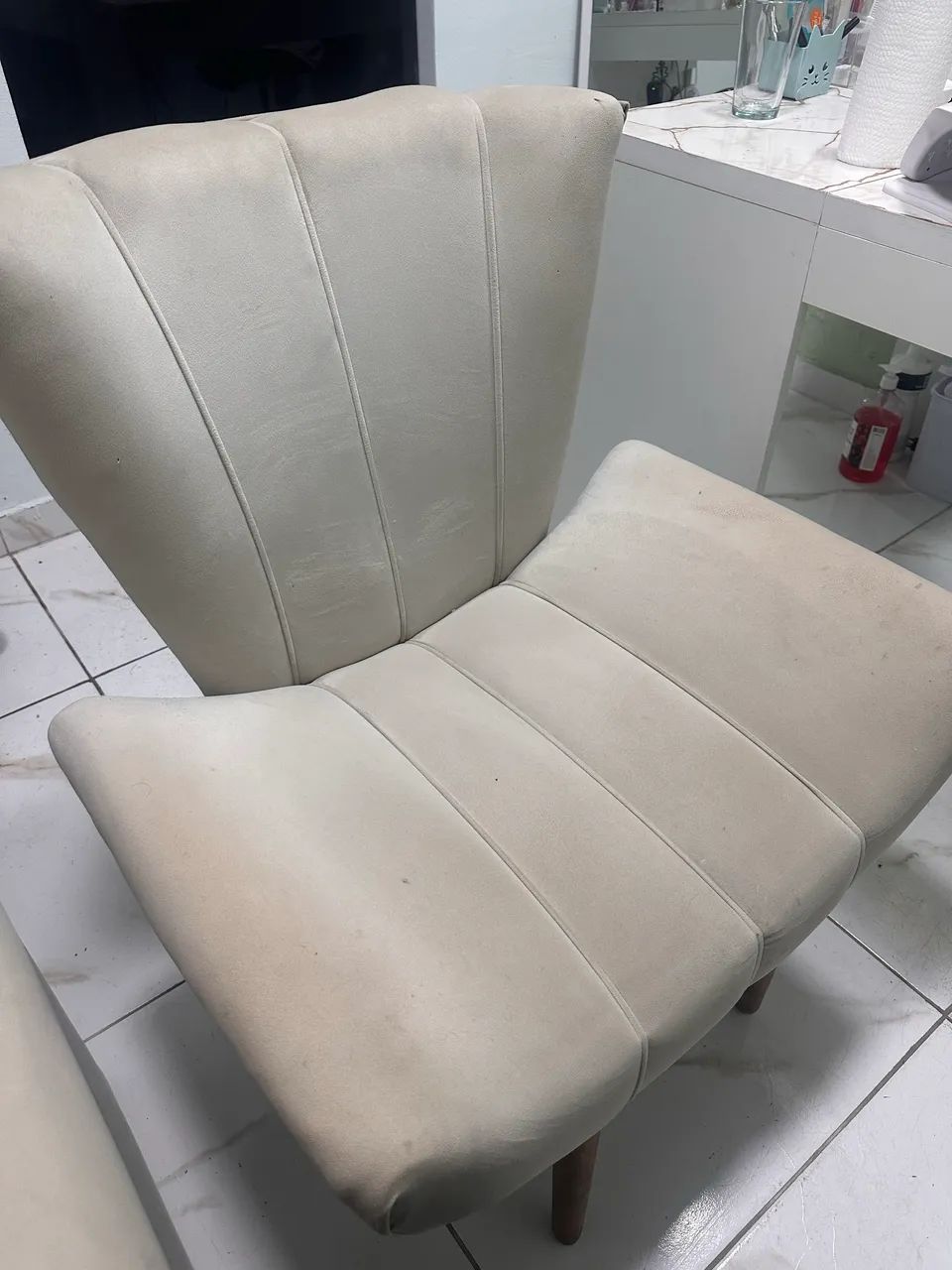 Vendo namoradeira baú + poltrona  - Foto 4
