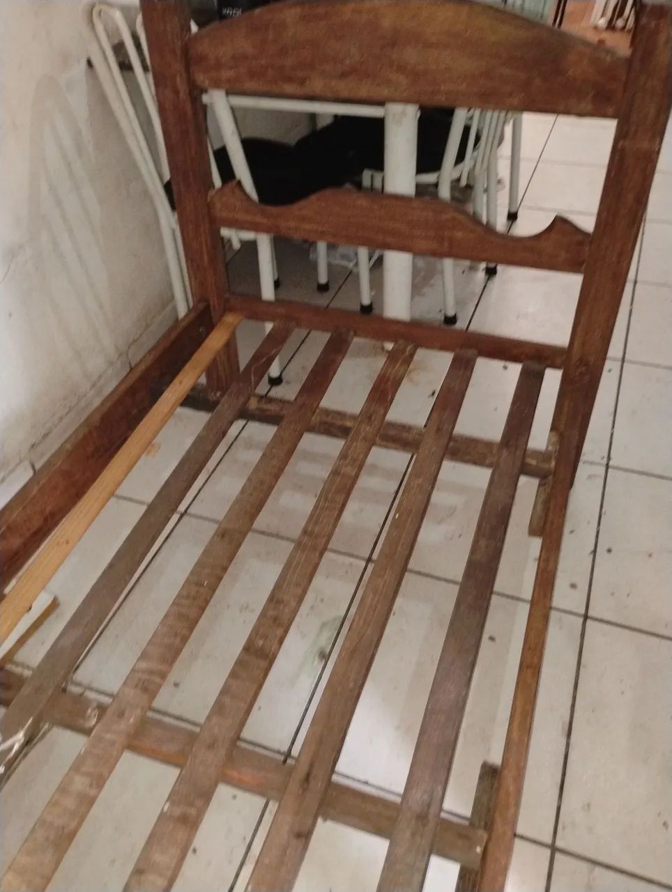 Cama de sucupira maciça de solteiro  - Foto 3