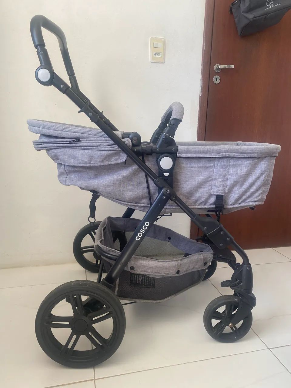 Carrinho de bebê Moisés Cosco - Foto 5