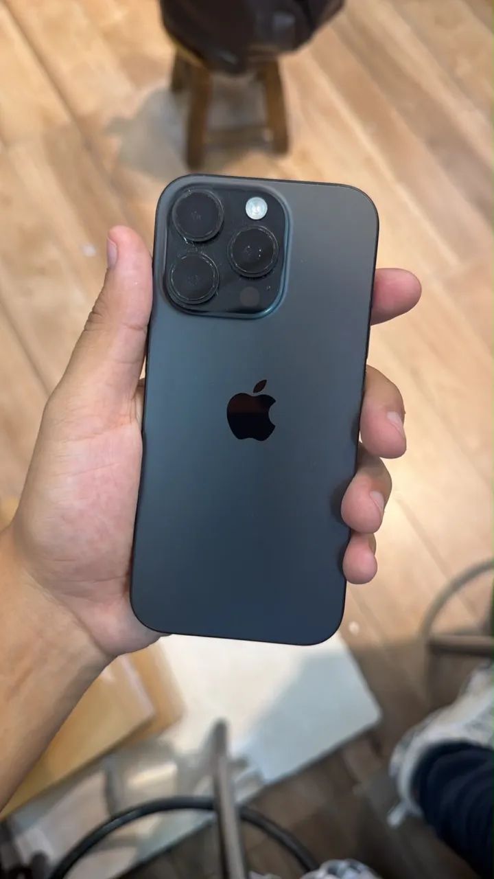 iPhone 16 pro  - Foto 2