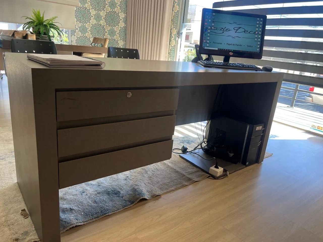 Mesa de escritório mdf cinza - Foto 3