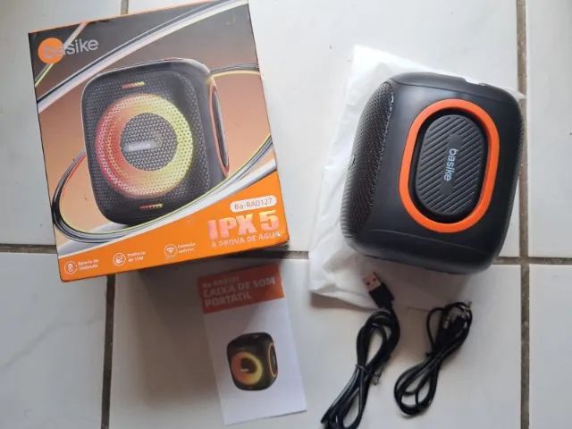 Caixa de som Basike Bluetooth Portátil com FM  - Foto 4