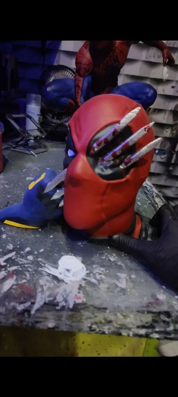 Deadpool vs Wolverine  - Foto 2