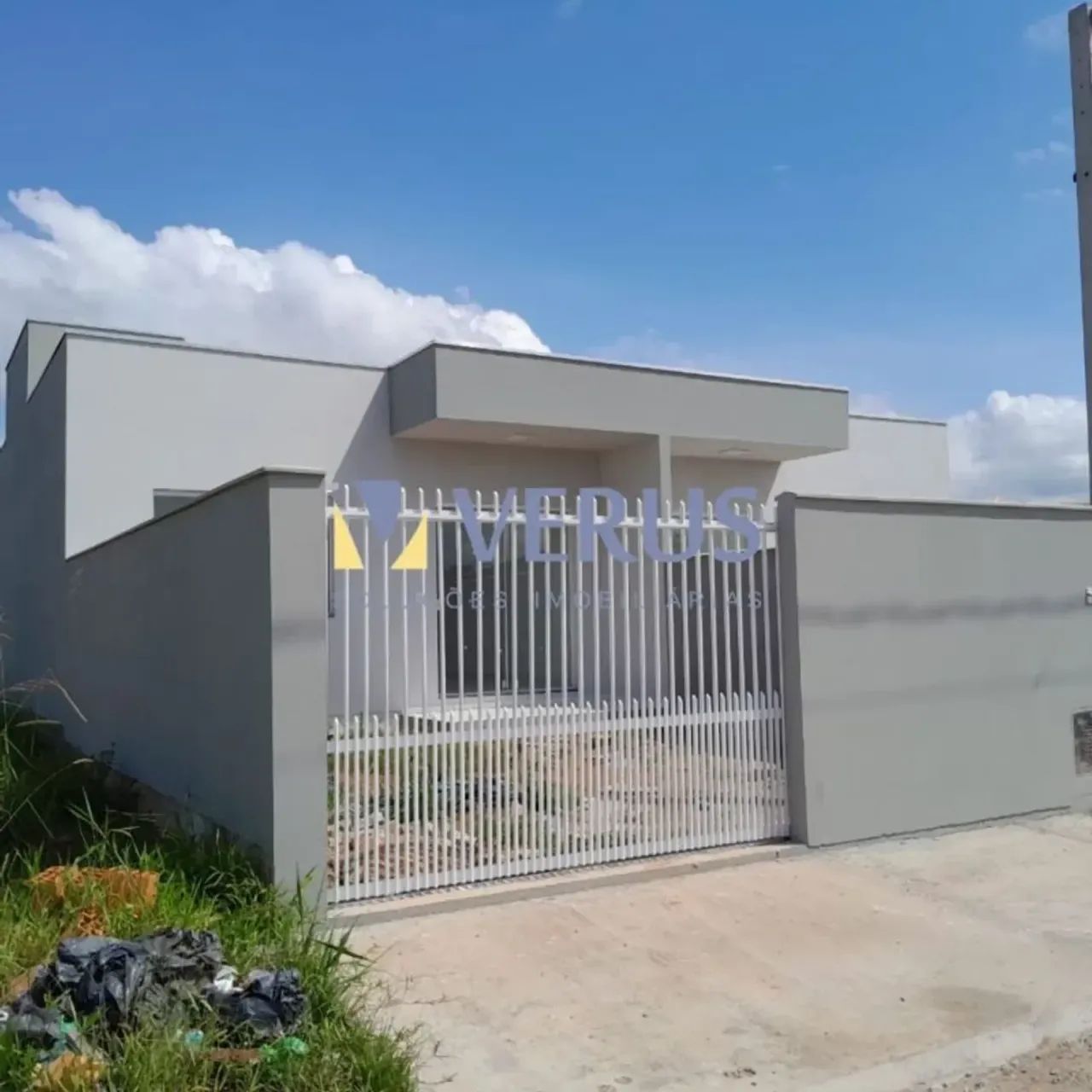Casa com 02 Dormitórios em Ilhota