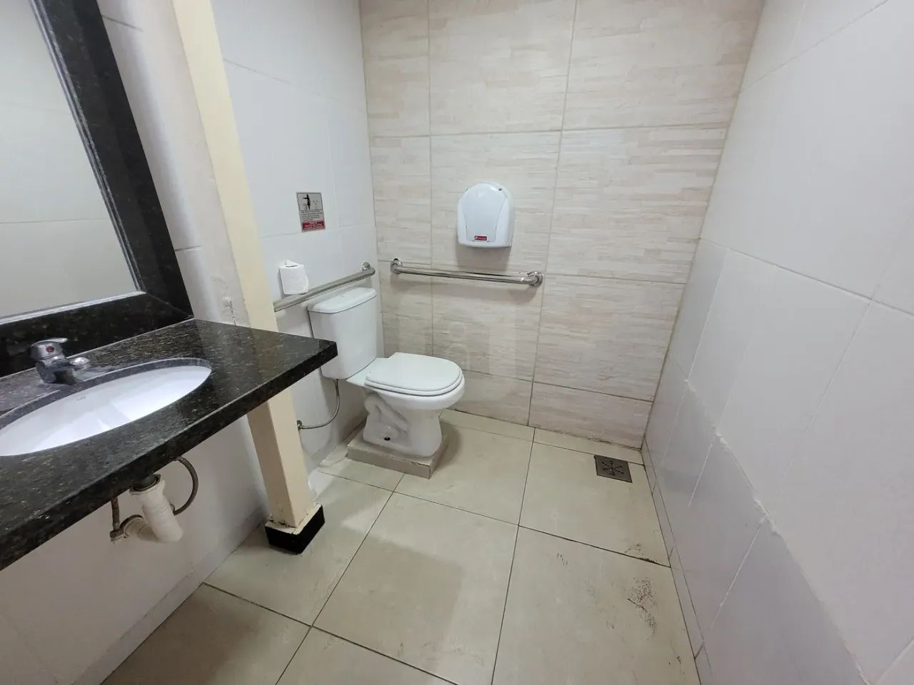 Loja comercial para locação no bairro Bom Jesus - Foto 4