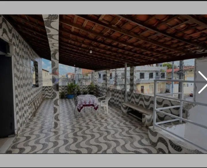 Casa de esquina c/área comercial.  - Foto 2