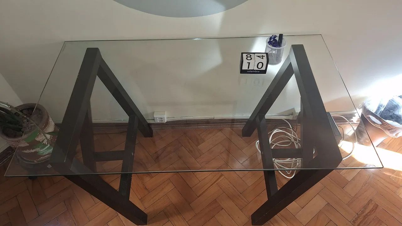 Mesa de vidro + cavaletes Tokstok - Foto 2