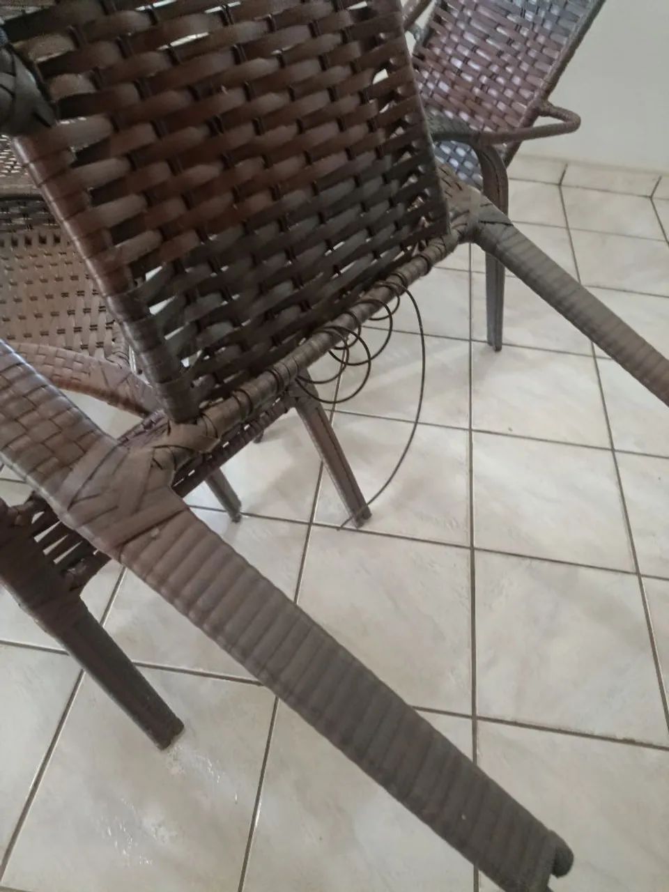 Vendo 4 cadeiras de fibras  - Foto 5