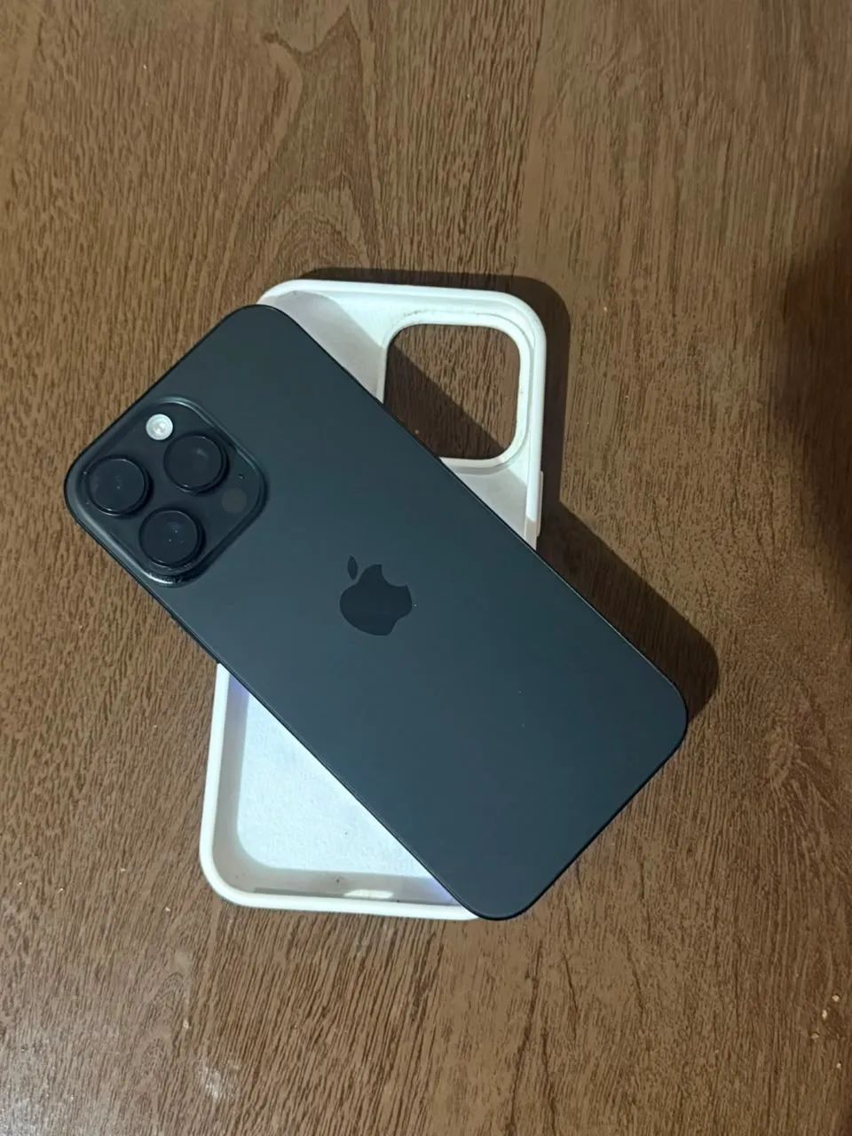 iPhone 16 pro max - Foto 2