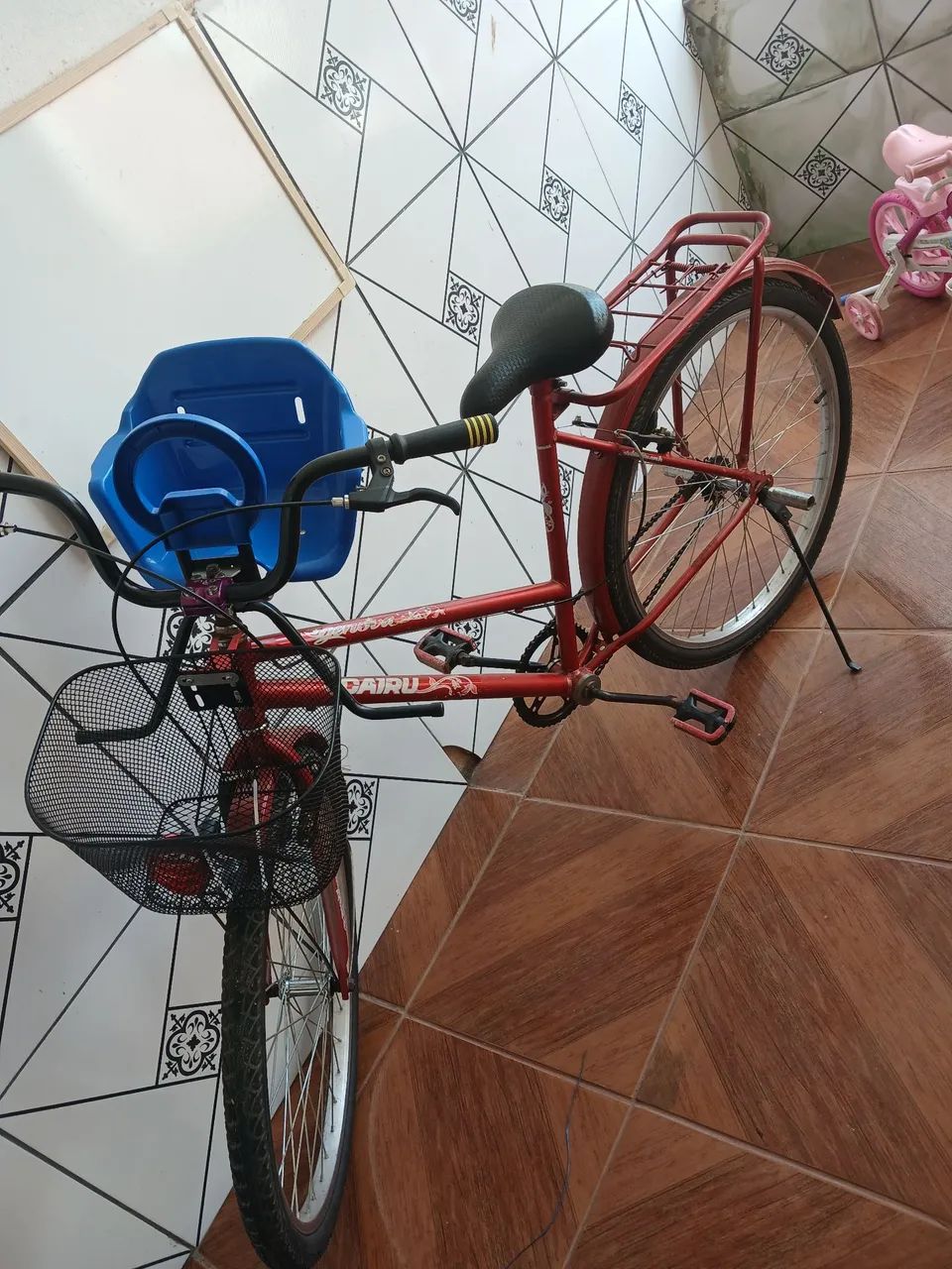 Bicicleta com cadeirinha 
