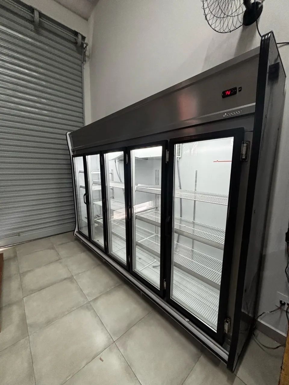 EXPOSITOR REFRIGERADO GELOPAR - 5 PORTAS - Foto 4