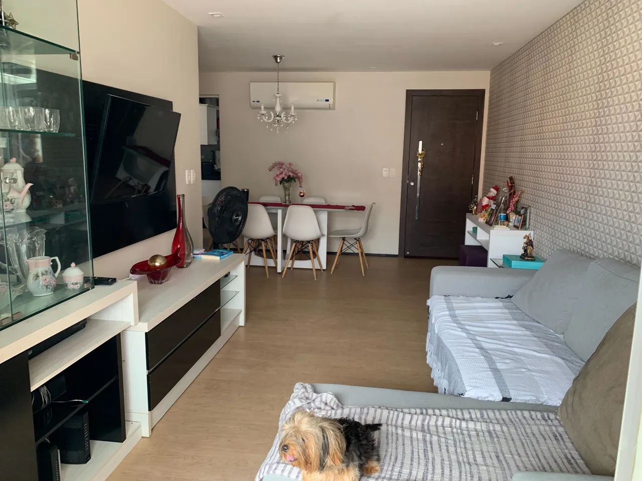 Apartamento para venda possui 111 metros quadrados com 3 suítes em Cocó - Fortaleza - Cear