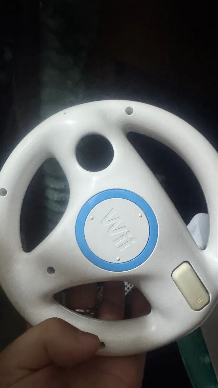 Nintendo Wii com 2 controles e brindes - Foto 3