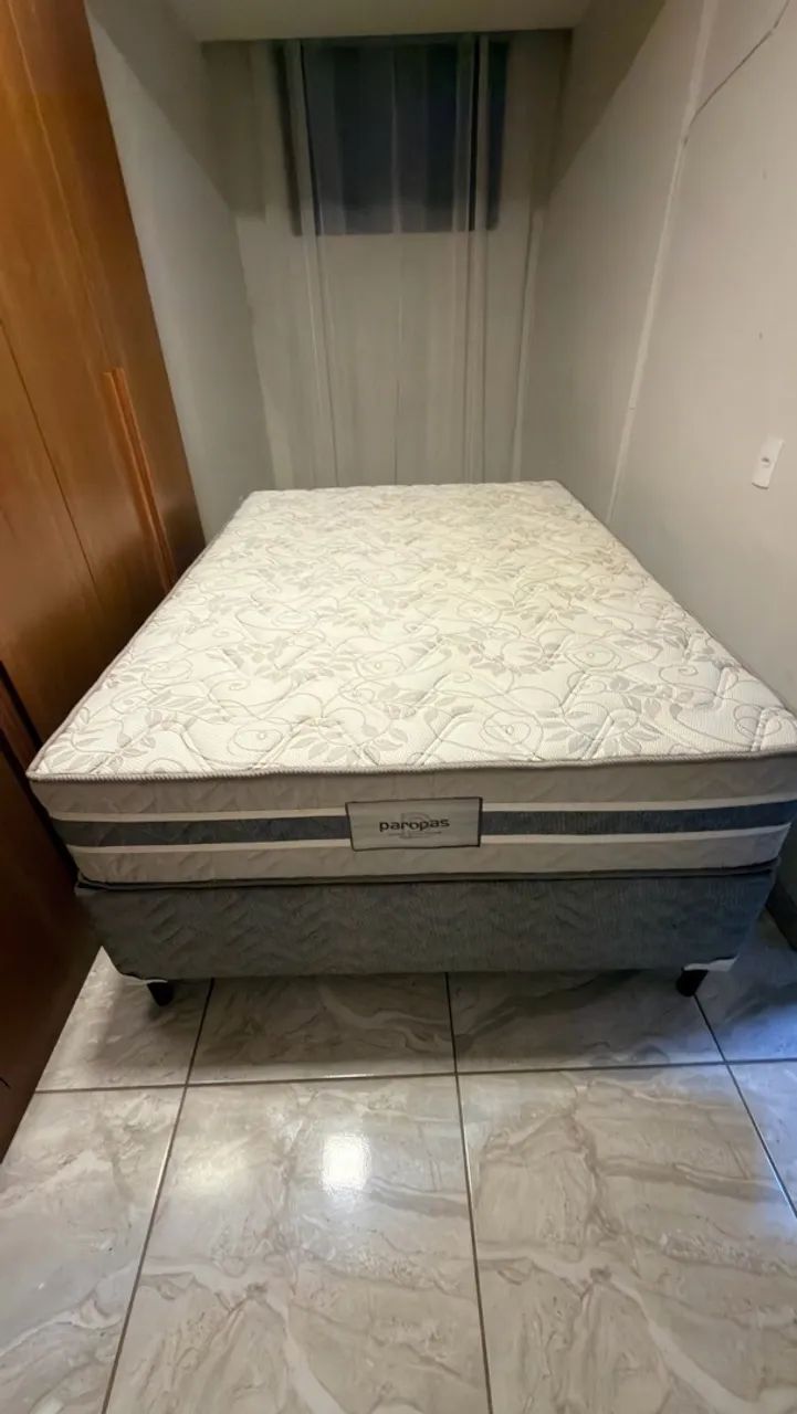 Vendo cama box de casal