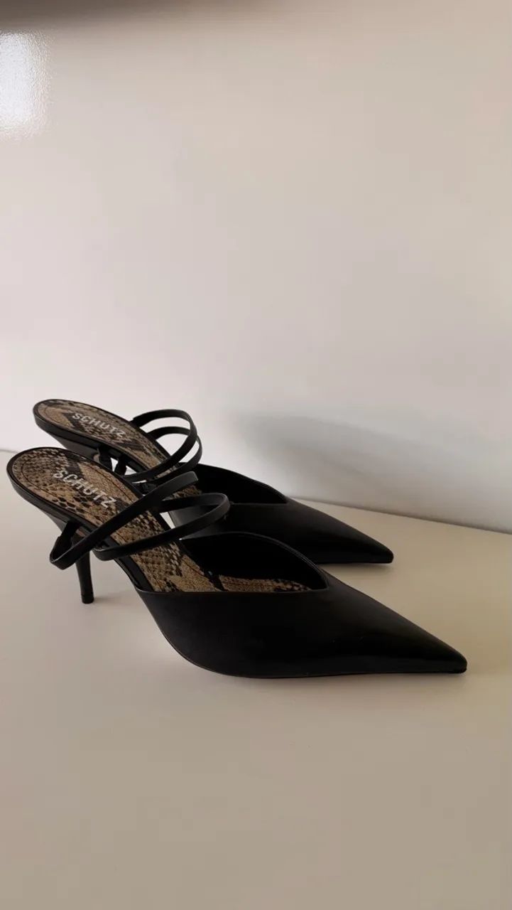 Scarpin Schutz 