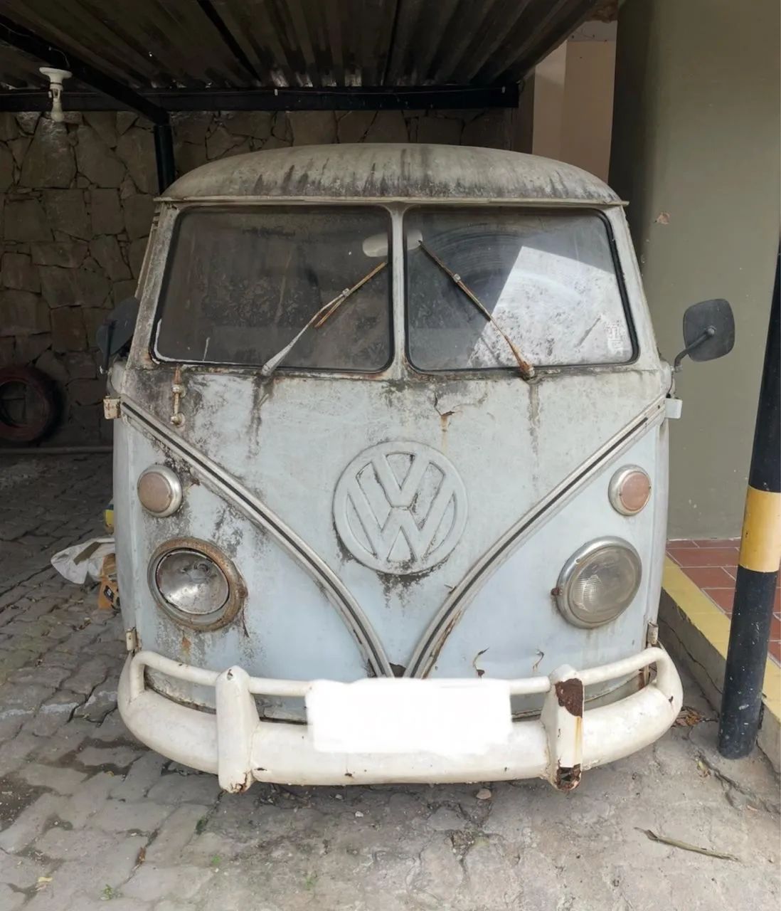 Volkswagen Kombi Standard/ Luxo/ Serie Prata 1976