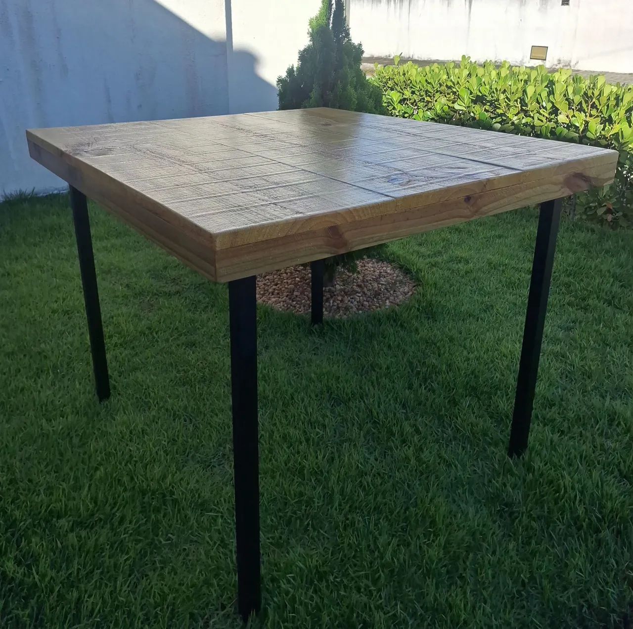 Mesa em Madeira - Exclusiva, peça única. - Foto 2