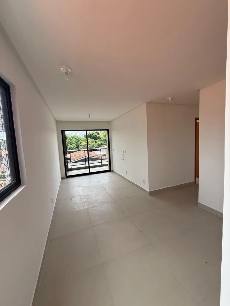 ALUGA-SE APARTAMENTO 3 QUARTOS NO ALTIPLANO - Foto 2