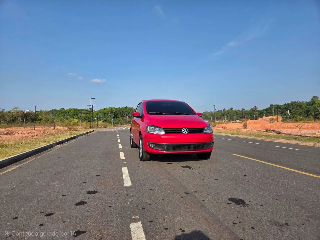 Volkswagen Fox Fox 1.0 Mi Total Flex 8V 5p 2013