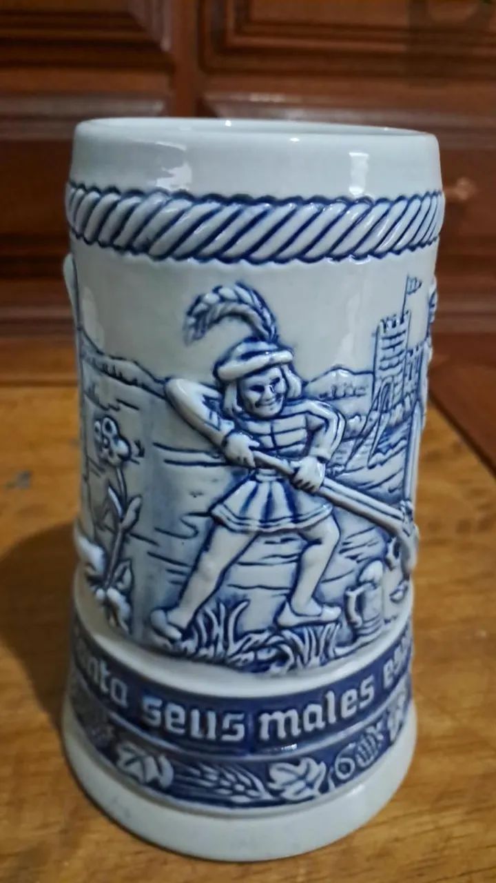 Caneca antiga de cerâmica - Foto 2