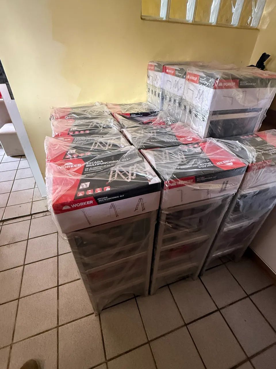Escada articulada 
