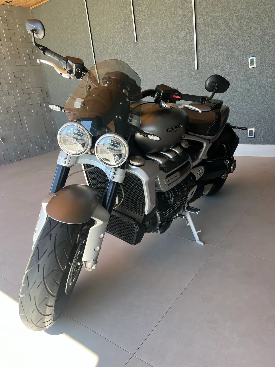 Triumph Rocket 3 - Foto 4