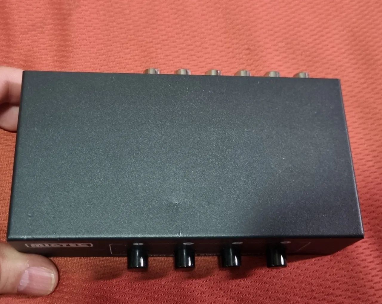 Switch áudio e vídeo 4 entradas 1 saida - Foto 2