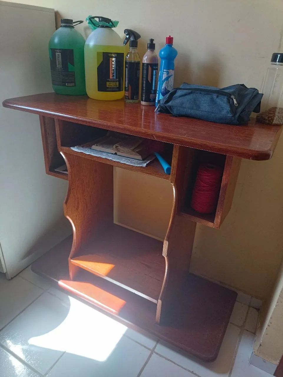 Vende-se um rack de madeira  - Foto 2