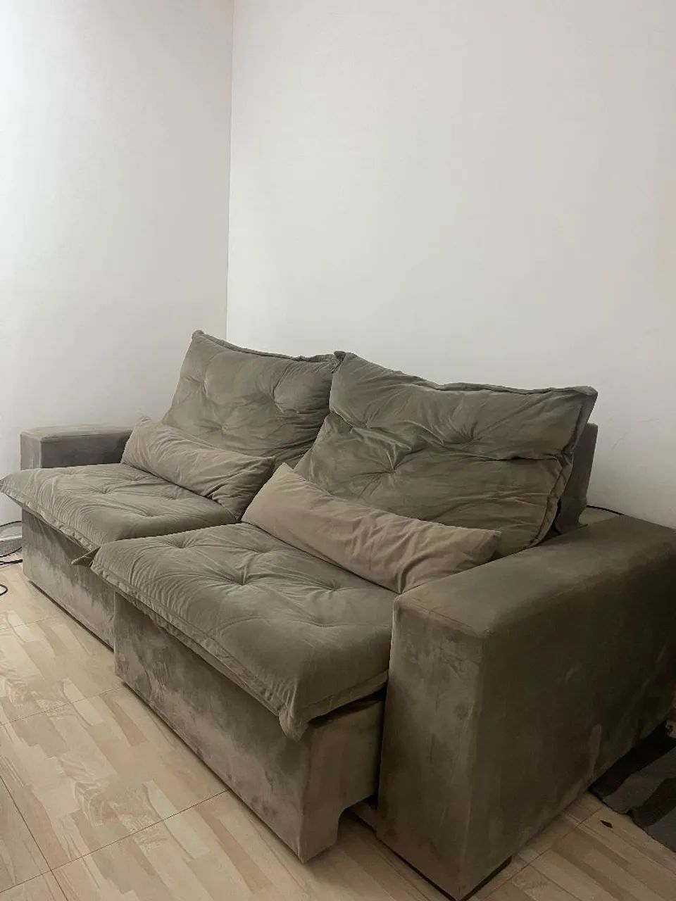 Sofá Retrátil marrom