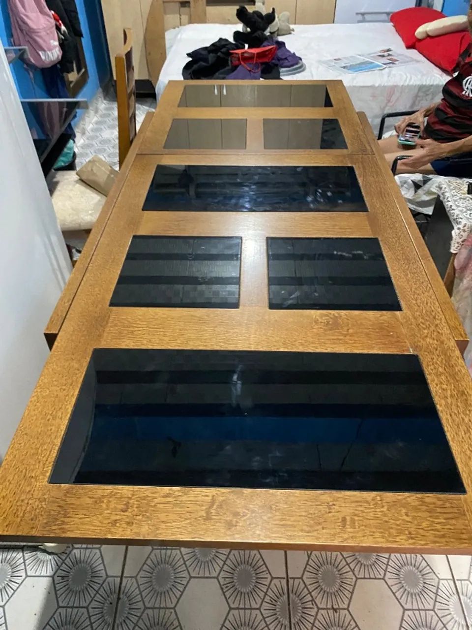 Mesa de jantar com 4 cadeiras em perfeito estado  - Foto 3