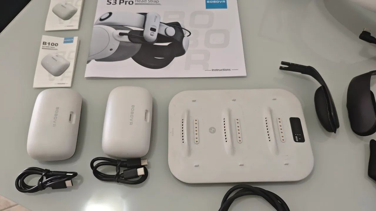 Kit Bobovr (S3 Pro Head Strap + BD3 Charging Dock + 2 Baterias B100) - Foto 4